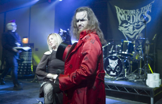 Dr_&_The_Medics_07
