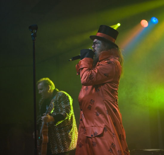Dr_&_The_Medics_01